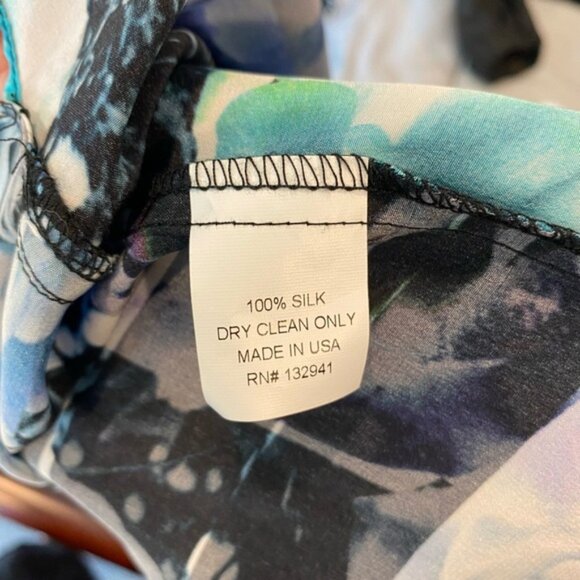 Amanda Uprichard Black Blue Purple and White Floral Top M Boho Whimsygoth - Picture 4 of 4